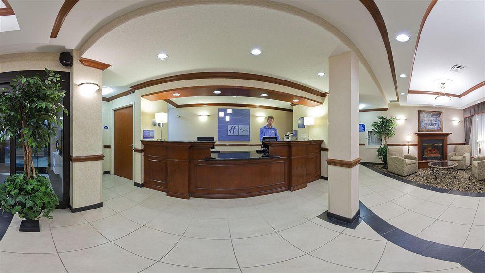 Holiday Inn Express Hotel & Suites Barrie By Ihg Esterno foto