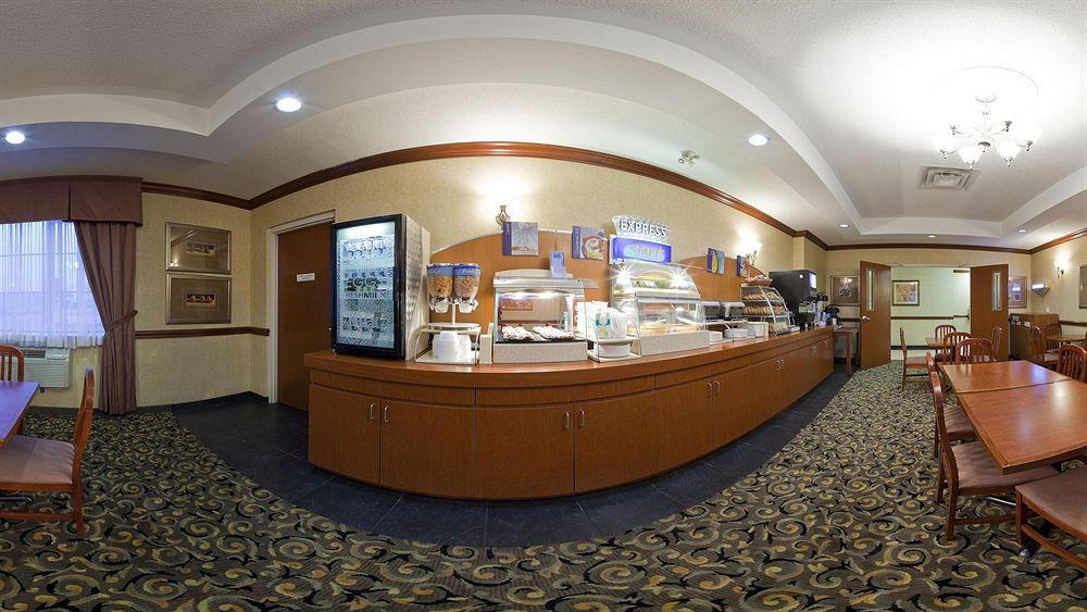 Holiday Inn Express Hotel & Suites Barrie By Ihg Esterno foto