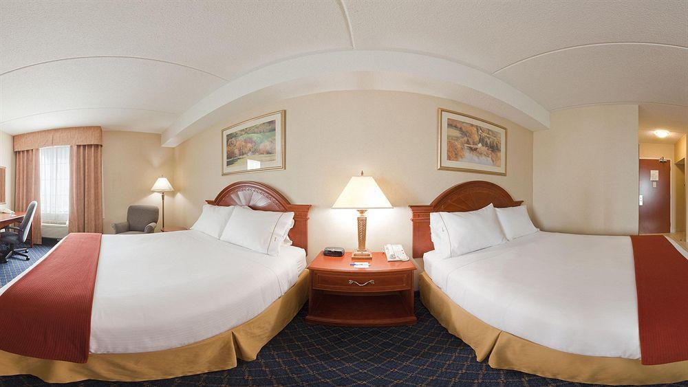 Holiday Inn Express Hotel & Suites Barrie By Ihg Esterno foto