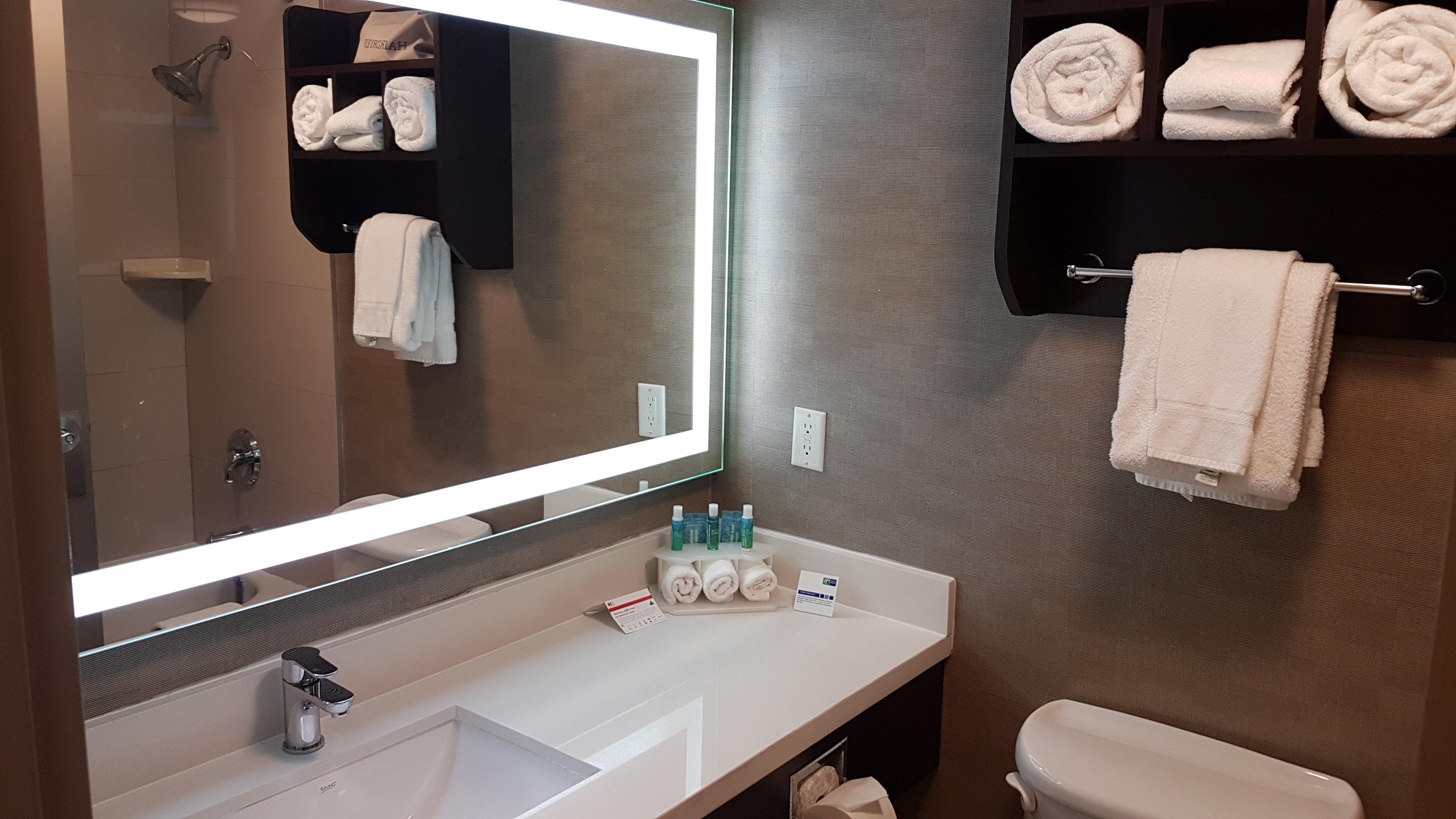 Holiday Inn Express Hotel & Suites Barrie By Ihg Esterno foto
