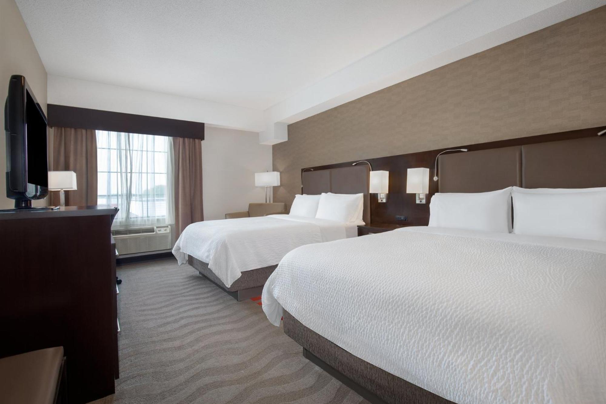 Holiday Inn Express Hotel & Suites Barrie By Ihg Esterno foto