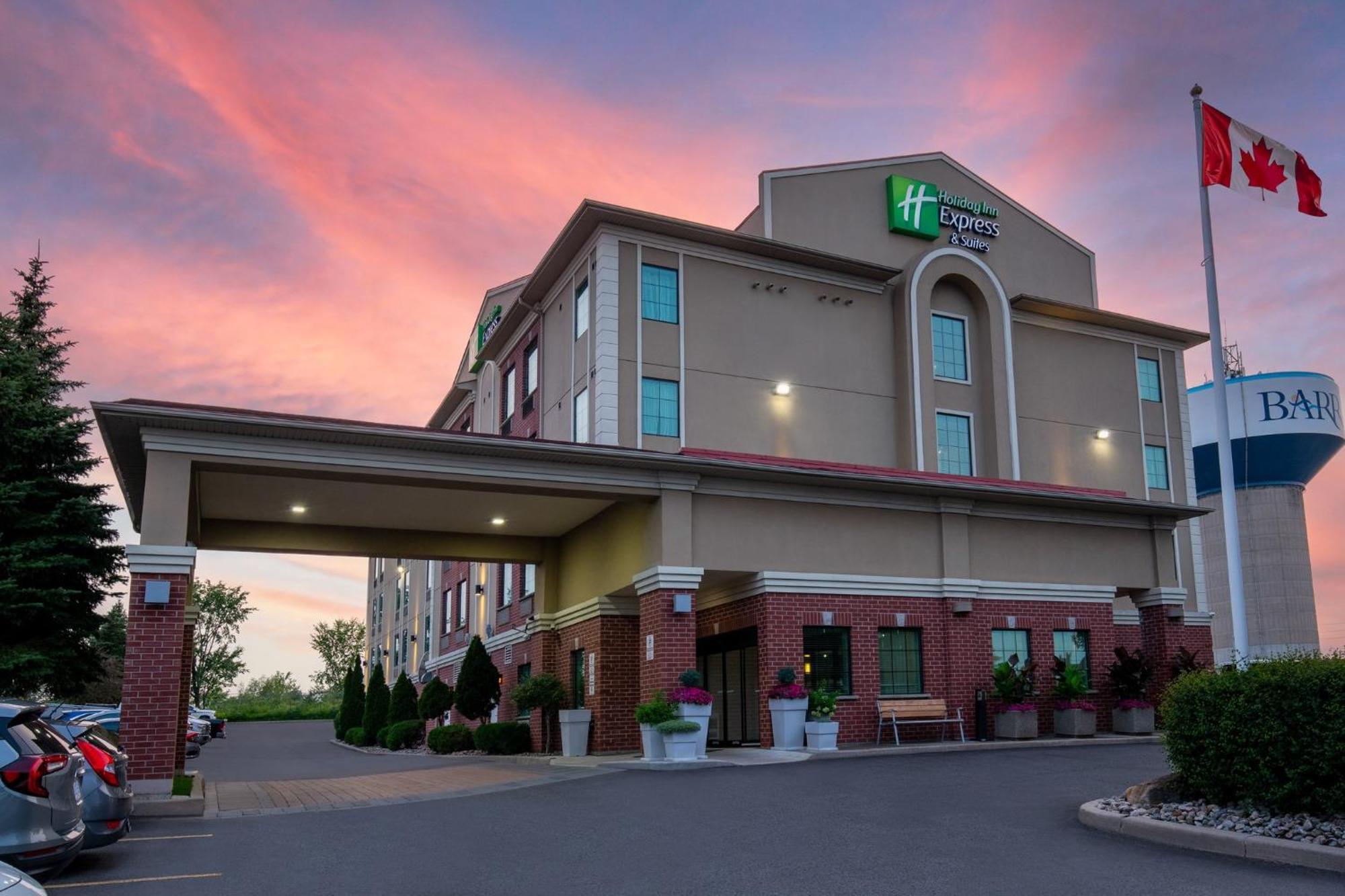 Holiday Inn Express Hotel & Suites Barrie By Ihg Esterno foto
