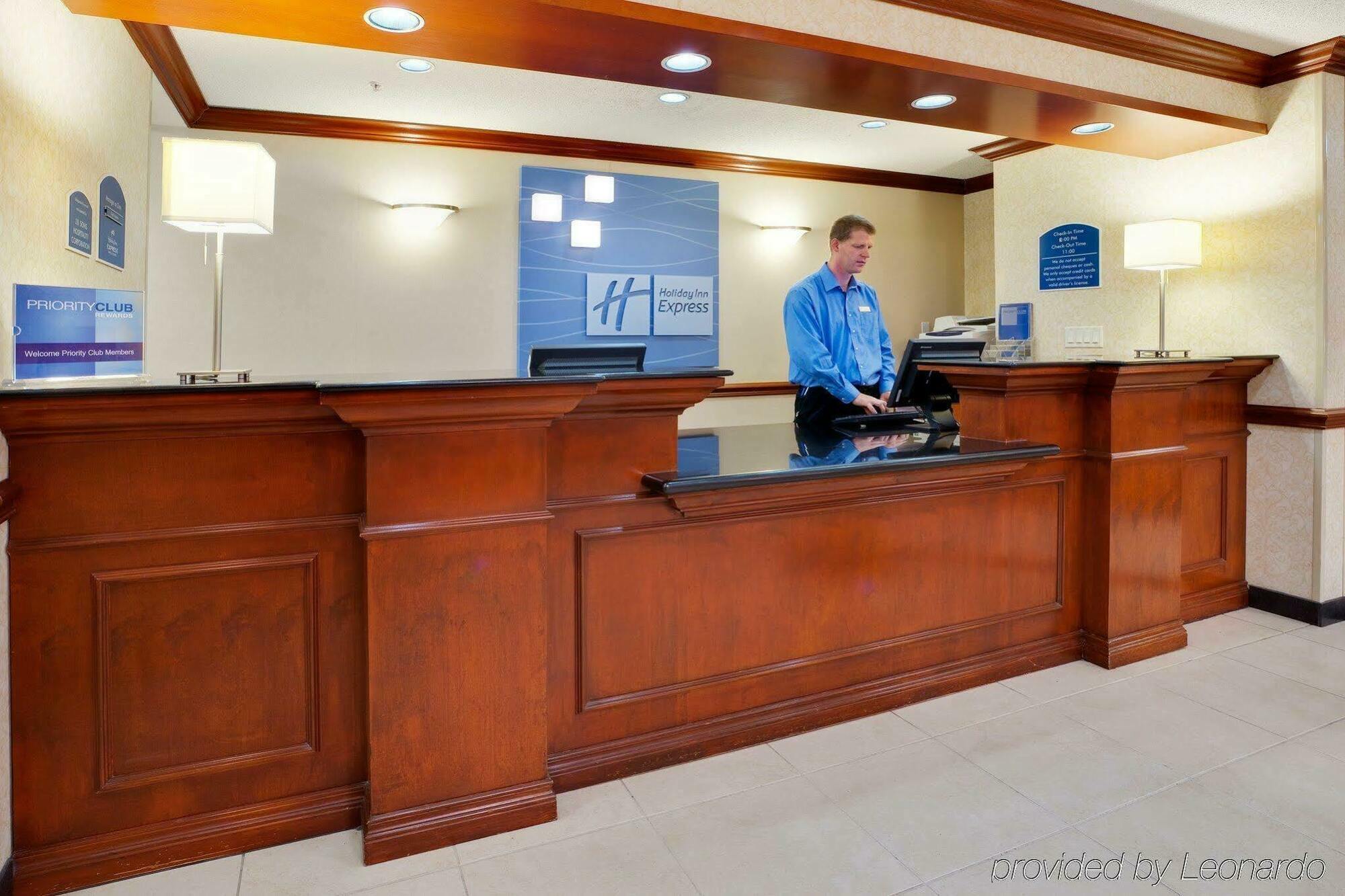 Holiday Inn Express Hotel & Suites Barrie By Ihg Esterno foto